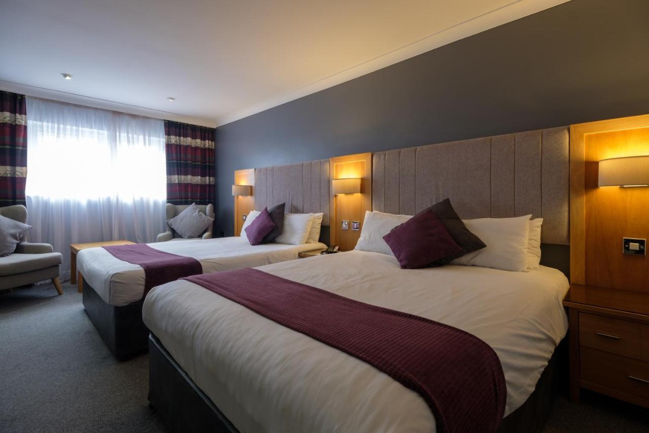 The Diplomat Hotel Restaurant & Spa Llanelli Eksteriør billede