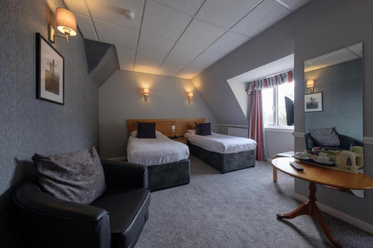 The Diplomat Hotel Restaurant & Spa Llanelli Eksteriør billede