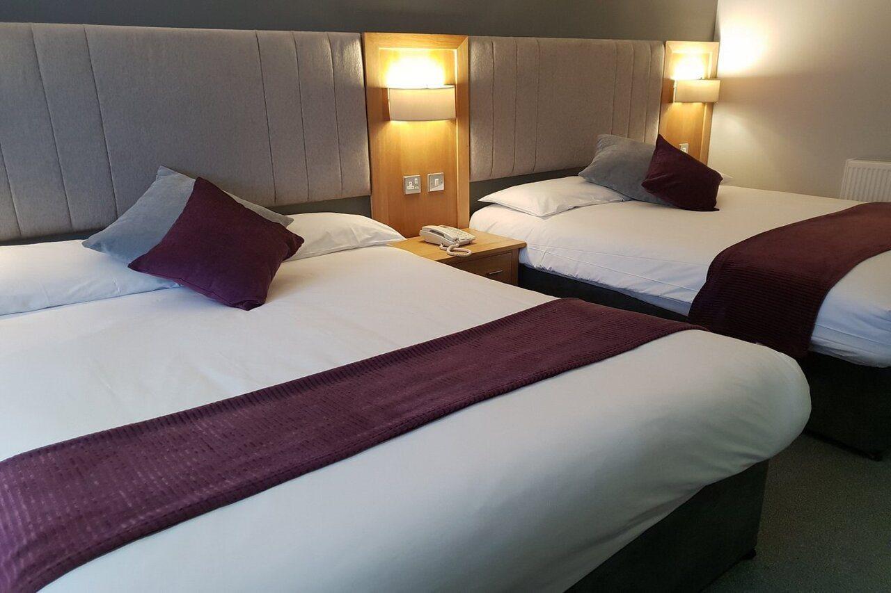 The Diplomat Hotel Restaurant & Spa Llanelli Eksteriør billede