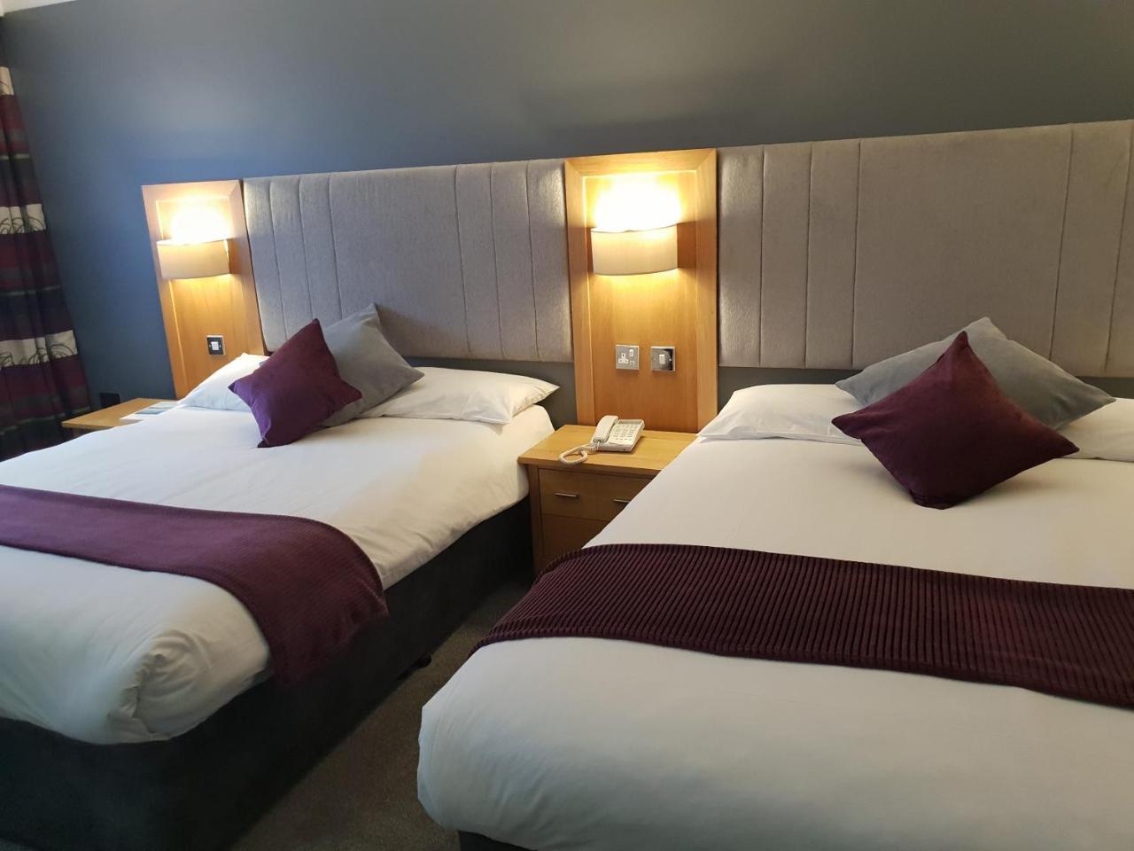 The Diplomat Hotel Restaurant & Spa Llanelli Eksteriør billede
